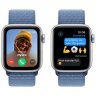 Apple Watch SE 2023, 44 мм, корпус из алюминия серебристого цвета, спортивный браслет цвета ледяной синий, MREF3